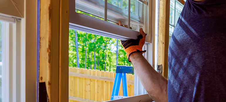 >Bay Window Curtain Rail Track in DeBary, FL